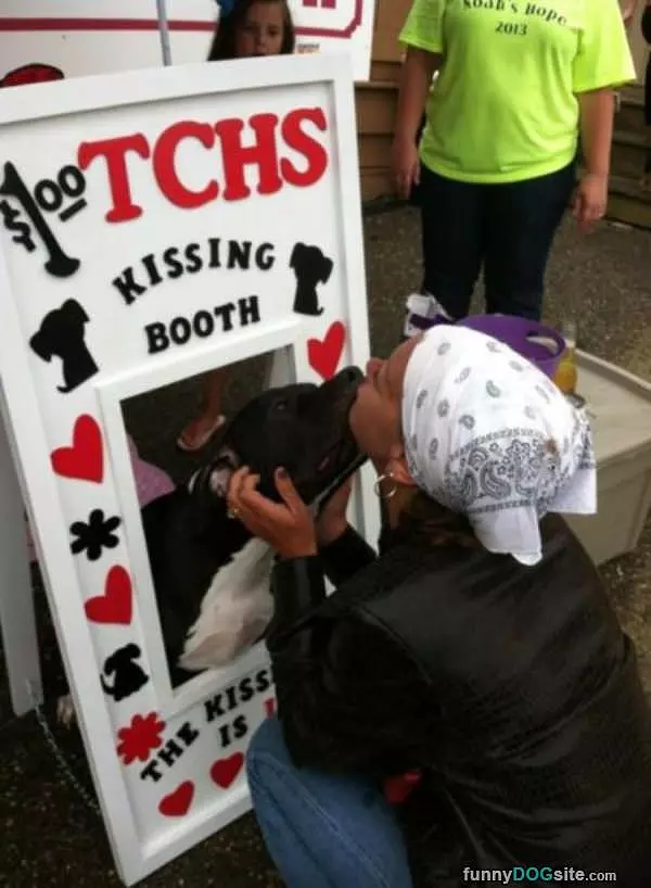 Kissing Booth